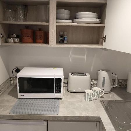 Cosy Garden Studio Room Minimum Two Night Booking Brighton Eksteriør billede